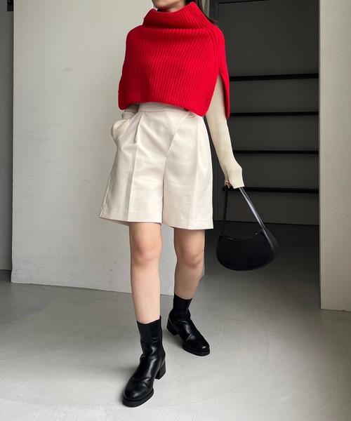 CAPRICIEUX LE'MAGE（カプリシューレマージュ）の「ニットケープ（マフラー・レディース・ベージュ/レッド/ブラック・FREE）」の5枚目の写真