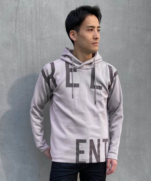 HIDEAWAYS NICOLE(ハイダウェイニコル)の「ダンボールニットロゴプリントプルオーバーパーカー(パーカー・メンズ・オフホワイト/ブラック/ベージュ/チェック・MEDIUM/LARGE/X-LARGE)」の4枚目の写真