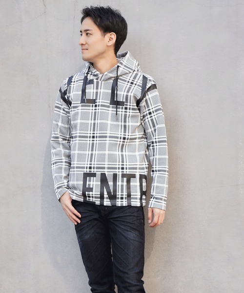 HIDEAWAYS NICOLE(ハイダウェイニコル)の「ダンボールニットロゴプリントプルオーバーパーカー(パーカー・メンズ・オフホワイト/ブラック/ベージュ/チェック・MEDIUM/LARGE/X-LARGE)」の20枚目の写真