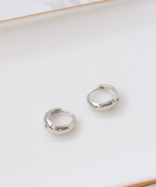Three Four Time(スリーフォータイム)の「プレーンワンタッチピアス(ピアス(両耳用)・レディース・シルバー/ピンクゴールド/ゴールド・FREE)」の1枚目の写真