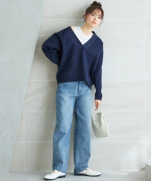 miclat（ミクラ）の「大きいサイズ　Vネックオーバーサイズニット　miclat（ニット/セーター・レディース・ネイビー/ライトピンク・4L/5L/3L/LL/L）」の8枚目の写真