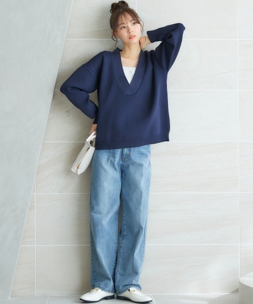 miclat（ミクラ）の「大きいサイズ　Vネックオーバーサイズニット　miclat（ニット/セーター・レディース・ネイビー/ライトピンク・4L/5L/3L/LL/L）」の4枚目の写真