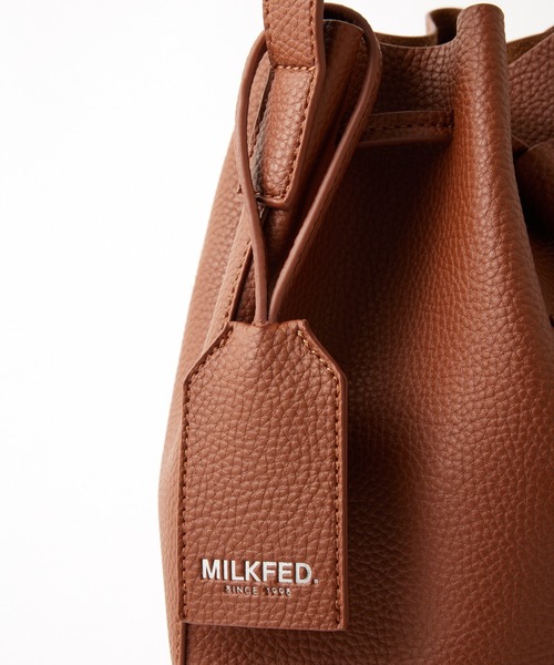MILKFED.(ミルクフェド)の「DRAWSTRING SHOULDER BAG(ショルダーバッグ・レディース・ブラック/イエロー/ブラウン・ONE SIZE)」の9枚目の写真