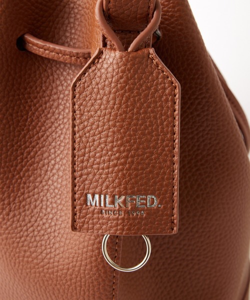 MILKFED.(ミルクフェド)の「DRAWSTRING SHOULDER BAG(ショルダーバッグ・レディース・ブラック/イエロー/ブラウン・ONE SIZE)」の10枚目の写真