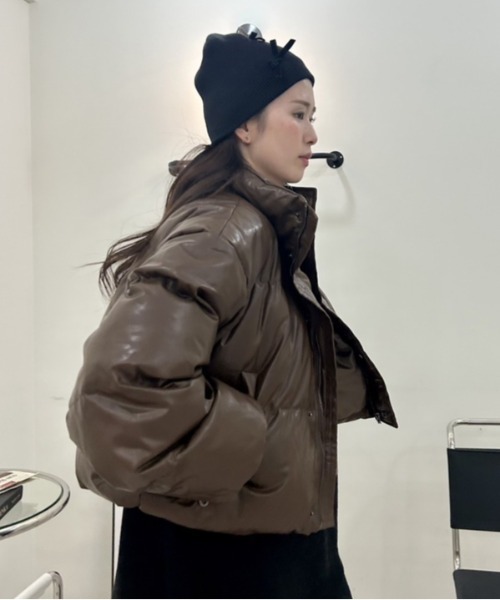 ipugo(イプゴ)の「ipugo/イプゴ レザー調ダウンジャケット(ダウンジャケット/コート・レディース・ブラック/ブラウン・FREE)」の22枚目の写真