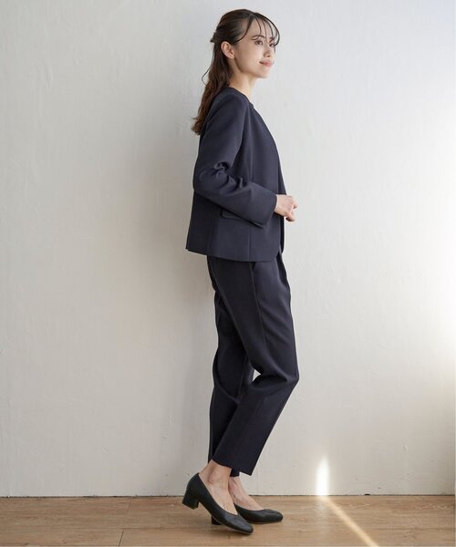 IKKA LOUNGE(イッカラウンジ)の「【洗濯機で洗える/フォーマル対応】ウォッシャブルテーパードパンツ【セットアップ対応】(その他パンツ・レディース・スモークグレー/ブラック/ネイビー・S/XL/L/M)」の12枚目の写真