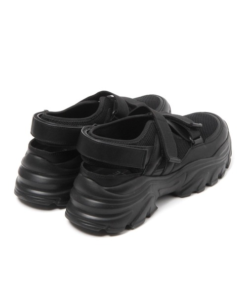 LAKOLE（ラコレ）の「ベルトスニーカー[MENS] / 100190（スニーカー・メンズ・ブラック/ホワイト・MEDIUM/LARGE）」の11枚目の写真