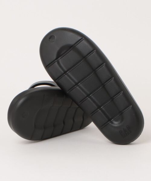 GAP（ギャップ）の「【GAP】 EVAサンダル（サンダル・メンズ・ブラック/ホワイト・26.0cm/27.0cm/28.0cm）」の4枚目の写真