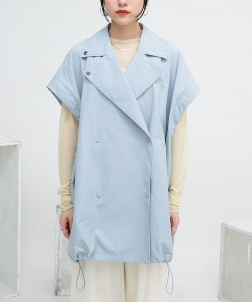 KBF(ケイビーエフ)の「ステンカラーBIGポンチョ(ポンチョ・レディース・ライトブルー/ベージュ/ネイビー・ONE)」の13枚目の写真