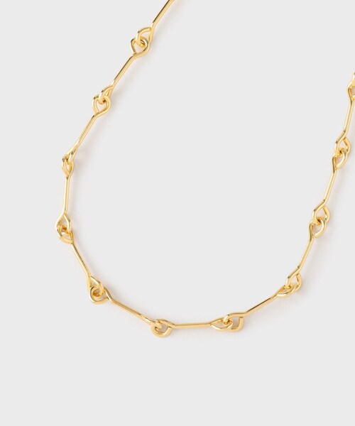 INDIVI(インディヴィ)の「◆【ショート】スティックチェーンネックレス(ネックレス・レディース・シルバー/ゴールド・00)」の4枚目の写真