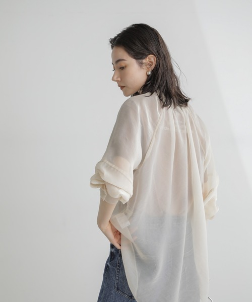 NANO universe（ナノユニバース）の「シャンブレーシアーシャツ（シャツ/ブラウス・レディース・ネイビー/オフホワイト/ピンク・FREE）」の10枚目の写真