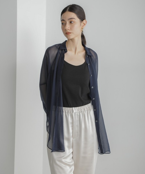 NANO universe（ナノユニバース）の「シャンブレーシアーシャツ（シャツ/ブラウス・レディース・ネイビー/オフホワイト/ピンク・FREE）」の22枚目の写真