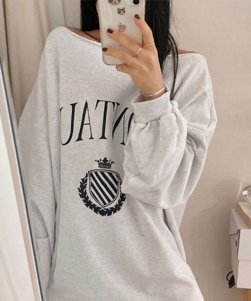VIVID LADY(ビビッドレディー)の「オーバーフィットロゴ入り長袖トップス(Tシャツ/カットソー・レディース・ホワイト系その他/ネイビー/イエロー・FREE)」の11枚目の写真