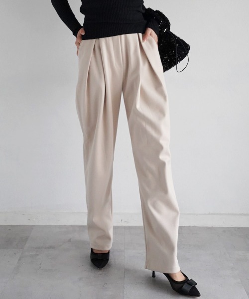 タックテーパードパンツ（その他パンツ）｜Rashik（ラシク）