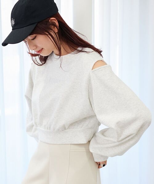 MAJESTIC LEGON（マジェスティックレゴン）の「ビジューロゴ肩あきスウェット（スウェット・レディース・オフホワイト/オートミール/チャコールグレー・MEDIUM）」の18枚目の写真