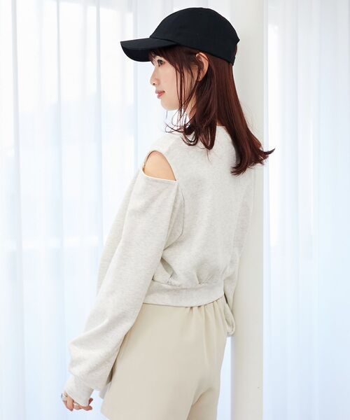 MAJESTIC LEGON（マジェスティックレゴン）の「ビジューロゴ肩あきスウェット（スウェット・レディース・オフホワイト/オートミール/チャコールグレー・MEDIUM）」の19枚目の写真