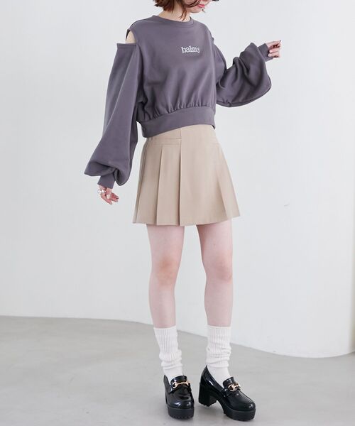 MAJESTIC LEGON（マジェスティックレゴン）の「ビジューロゴ肩あきスウェット（スウェット・レディース・オフホワイト/オートミール/チャコールグレー・MEDIUM）」の21枚目の写真