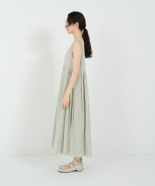 conges payes ADIEU TRISTESSE（コンジェ ペイエ アデュートリステス）の「2重布帛ノースリーブワンピース（ワンピース・レディース・アイボリー/ブルーグレー/ブラック/ライトグレー・FREE）」の10枚目の写真