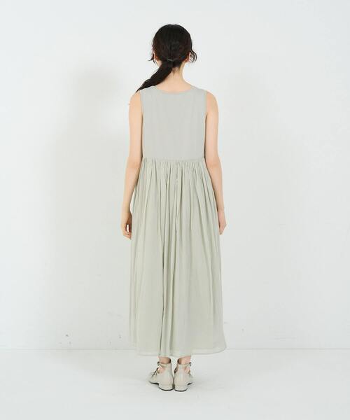 conges payes ADIEU TRISTESSE（コンジェ ペイエ アデュートリステス）の「2重布帛ノースリーブワンピース（ワンピース・レディース・アイボリー/ブルーグレー/ブラック/ライトグレー・FREE）」の11枚目の写真