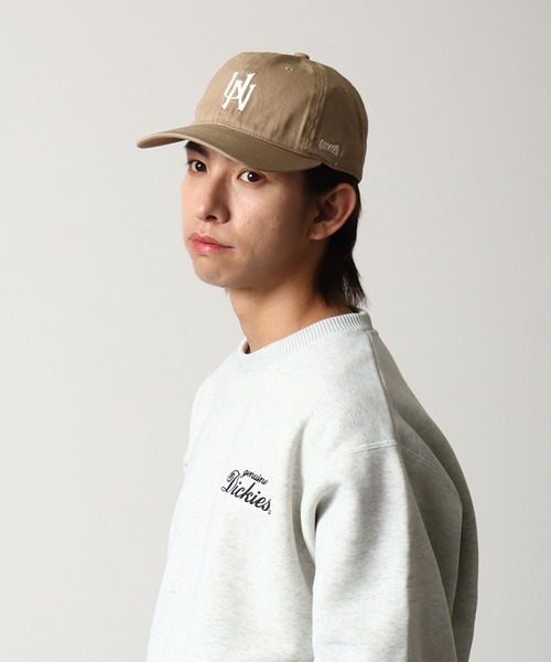 UNIVERSAL OVERALL（ユニバーサルオーバーオール）の「【UNIVERSAL OVERALL/ユニバーサルオーバーオール】UNロゴ刺繍 6パネル コットンツイルキャップ（キャップ・メンズ・ブラック/ベージュ/ネイビー・FREE）」の16枚目の写真