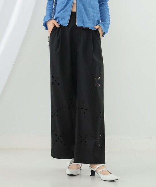 Ray BEAMS（レイビームス）の「Ray BEAMS / カットワーク パンツ（その他パンツ・レディース・グレー/ブラック・0/1）」の2枚目の写真