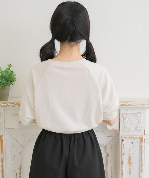 ems excite(エムズエキサイト)の「ランタンスリーブ刺繍トレーナー(Tシャツ/カットソー・レディース・ブルー/ナチュラル/イエロー・FREE)」の7枚目の写真