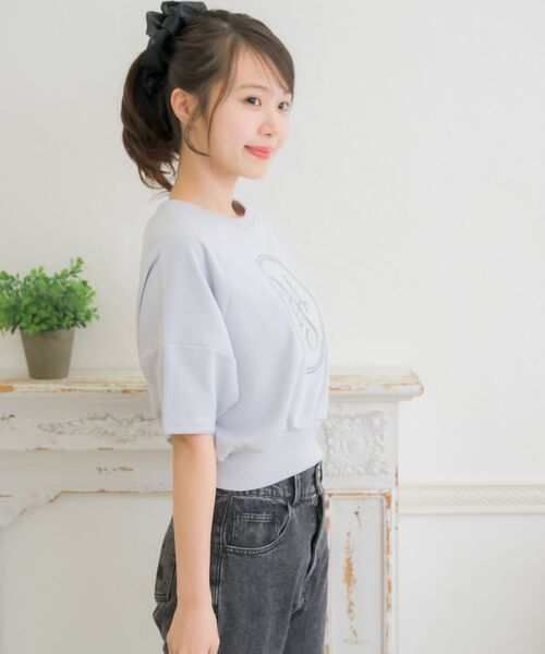 ems excite(エムズエキサイト)の「ランタンスリーブ刺繍トレーナー(Tシャツ/カットソー・レディース・ブルー/ナチュラル/イエロー・FREE)」の21枚目の写真