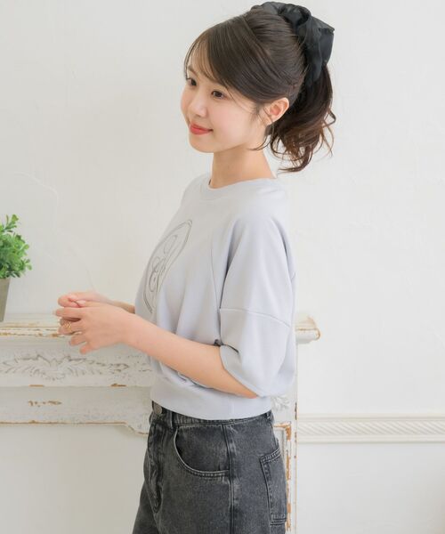 ems excite(エムズエキサイト)の「ランタンスリーブ刺繍トレーナー(Tシャツ/カットソー・レディース・ブルー/ナチュラル/イエロー・FREE)」の22枚目の写真