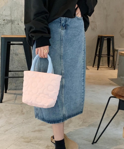 TONE SELECT GOODS（トーンセレクトグッズ）の「Liaa/フラワー キルティングミニトート A18307（トートバッグ・レディース・ブルー/ブラウン/ピンク/ホワイト/グリーン/イエロー・FREE）」の17枚目の写真