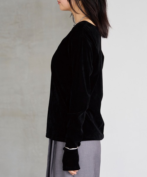 LAVEANGE(ラビアンジェ)の「フロッキーベロアプルオーバー(Tシャツ/カットソー・レディース・ブラック/グレイッシュベージュ/カーキ/アイボリー/ピンク/ブラウン・LL/3L/4L/M/5L)」の14枚目の写真