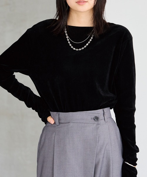 LAVEANGE(ラビアンジェ)の「フロッキーベロアプルオーバー(Tシャツ/カットソー・レディース・ブラック/グレイッシュベージュ/カーキ/アイボリー/ピンク/ブラウン・LL/3L/4L/M/5L)」の10枚目の写真