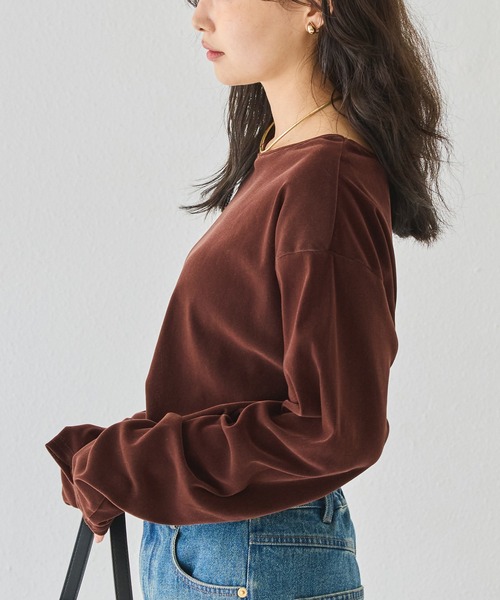 LAVEANGE(ラビアンジェ)の「フロッキーベロアプルオーバー(Tシャツ/カットソー・レディース・ブラック/グレイッシュベージュ/カーキ/アイボリー/ピンク/ブラウン・LL/3L/4L/M/5L)」の20枚目の写真