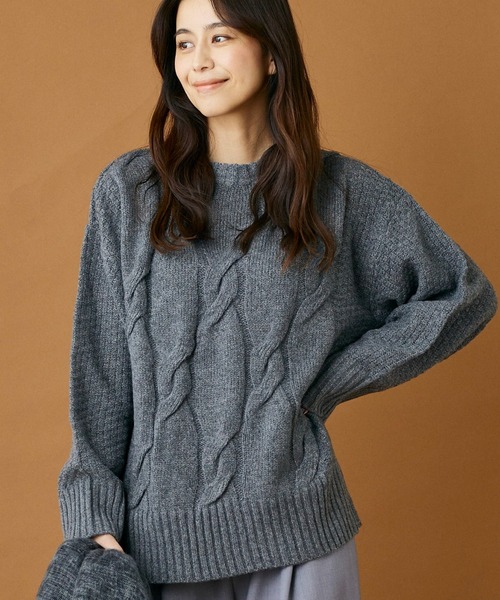 INED CLARO(イネドクラロ)の「ケーブルニットプルオーバー(ニット/セーター・レディース・グリーン/レッド/チャコールグレー・フリー)」の2枚目の写真