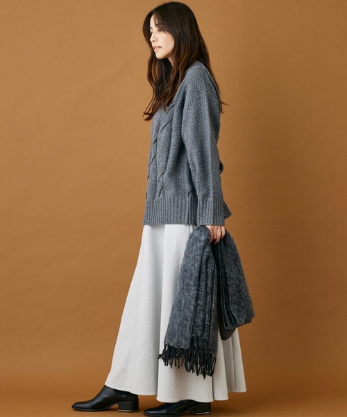 INED CLARO(イネドクラロ)の「ケーブルニットプルオーバー(ニット/セーター・レディース・グリーン/レッド/チャコールグレー・フリー)」の4枚目の写真