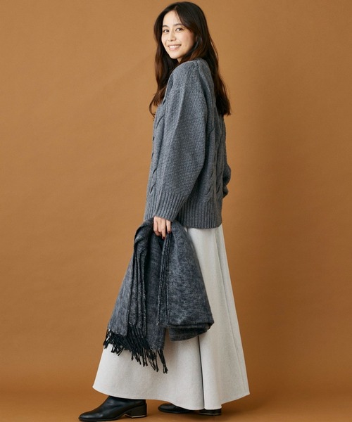 INED CLARO(イネドクラロ)の「ケーブルニットプルオーバー(ニット/セーター・レディース・グリーン/レッド/チャコールグレー・フリー)」の5枚目の写真