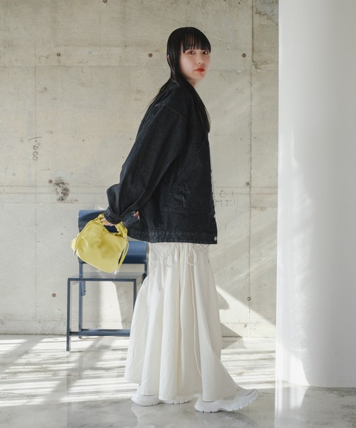 Kastane(カスタネ)の「【WEB限定/2サイズ展開】オーバーデニムジャケット(デニムジャケット・レディース・ブラック・M/L)」の13枚目の写真