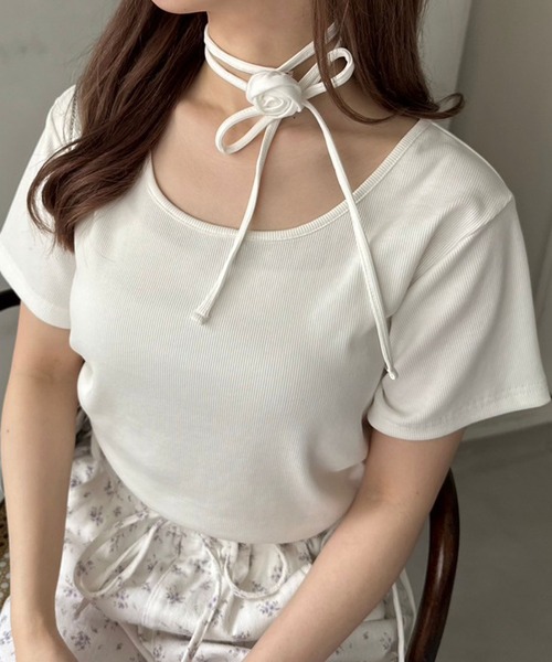 OLIVE des OLIVE（オリーブデオリーブ）の「バラチョーカー付きTシャツ 1041060900（Tシャツ/カットソー・レディース・オフホワイト/サックスブルー/レッド/ブラック・FREE）」の3枚目の写真