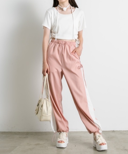 OLIVE des OLIVE（オリーブデオリーブ）の「バラチョーカー付きTシャツ 1041060900（Tシャツ/カットソー・レディース・オフホワイト/サックスブルー/レッド/ブラック・FREE）」の9枚目の写真