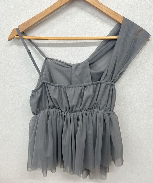 Futier land(フューティアランド)の「チュールアシンメトリーキャミソールトップス(キャミソール・レディース・アイボリー/ブラック/グレー/ブルー・FREE)」の11枚目の写真