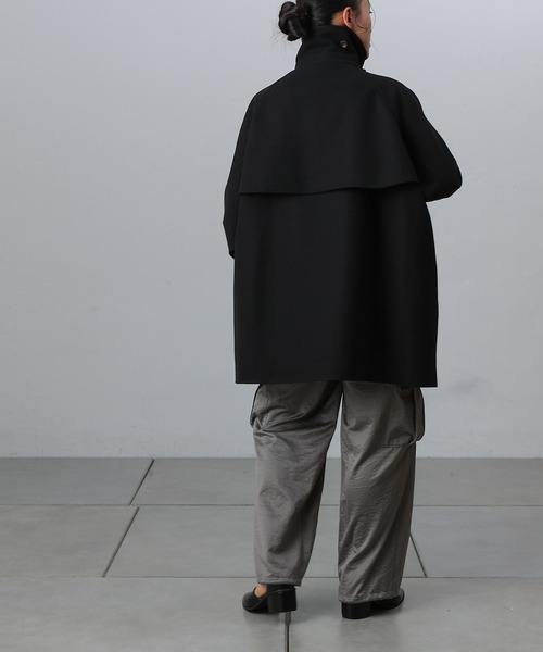 COLONY 2139(コロニートゥーワンスリーナイン)の「ラグランスリーブフレアコート(その他アウター・レディース・ブラウン/チャコールグレー/ブラック・FREE)」の10枚目の写真