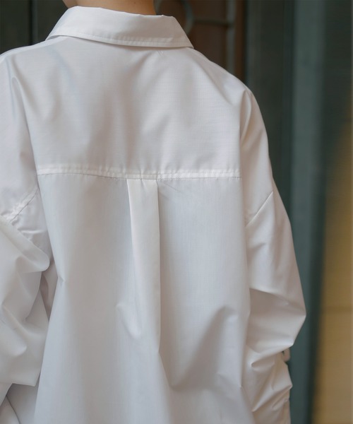 Mili affinity（ミリアフィニティー）の「ブロードリボンオーバーサイズブラウスシャツ（シャツ/ブラウス・レディース・ブラック/オフホワイト/ブルー/イエロー/ピンク・FREE）」の10枚目の写真