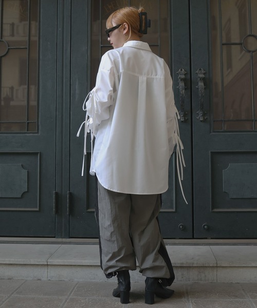 Mili affinity（ミリアフィニティー）の「ブロードリボンオーバーサイズブラウスシャツ（シャツ/ブラウス・レディース・ブラック/オフホワイト/ブルー/イエロー/ピンク・FREE）」の12枚目の写真