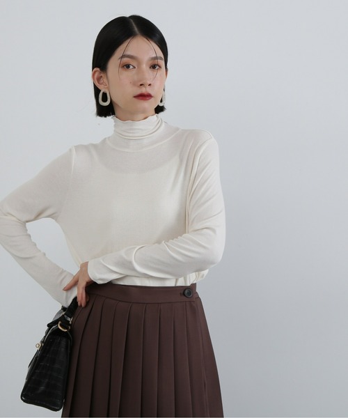 N.（N. Natural Beauty Basic）（エヌエヌナチュラルビューティーベーシック）の「◆◇ハイネックシアーインナー（Tシャツ/カットソー・レディース・ブラック/オフホワイト/グレー/ピンク・MEDIUM）」の2枚目の写真