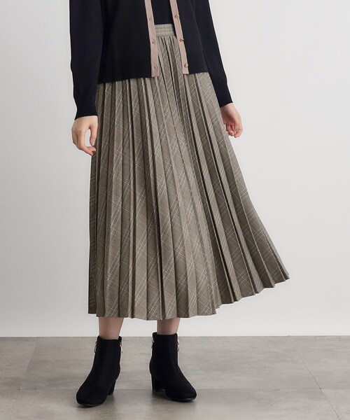 grove(グローブ)の「◆ヘリンボン/チェックランダムプリーツスカート(スカート・レディース・ブラウン系その他/グリーン/チャコールグレー/ブラック系1・03/02/01/04/05)」の2枚目の写真
