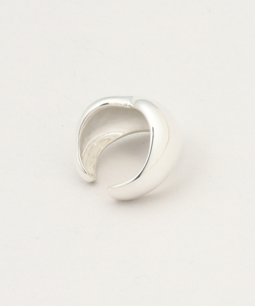 ANNIKA INEZ（アニカイネズ）の「【ANNIKA INEZ/アニカイネズ】Heart Earcuff（イヤーカフ・レディース・シルバー・FREE）」の6枚目の写真