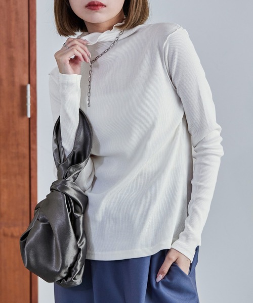 Fashion Letter(ファッションレター)の「【M-4L】ハイネックメローリブカットソー 長袖 ロングスリーブ きれいめ(Tシャツ/カットソー・レディース・ブラック/ベージュ/オフホワイト・M/4L/3L/LL/L)」の5枚目の写真