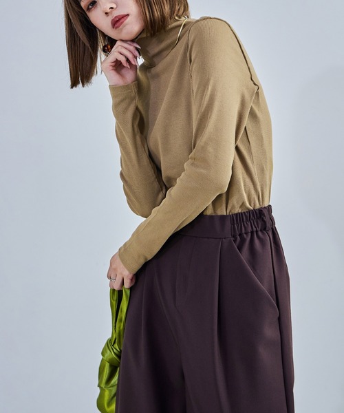 Fashion Letter(ファッションレター)の「【M-4L】ハイネックメローリブカットソー 長袖 ロングスリーブ きれいめ(Tシャツ/カットソー・レディース・ブラック/ベージュ/オフホワイト・M/4L/3L/LL/L)」の17枚目の写真