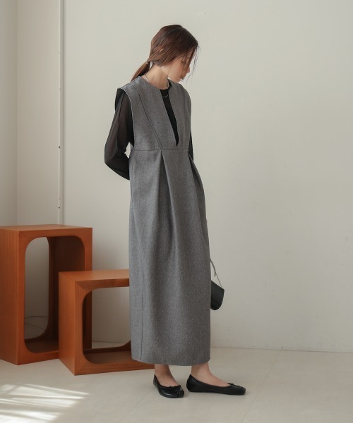 Bab（バブ）の「【S・Mサイズ展開】タックハイウエストIラインジャンスカ（ジャンパースカート・レディース・アイボリー/ブラック/チャコールグレー・S/M）」の22枚目の写真