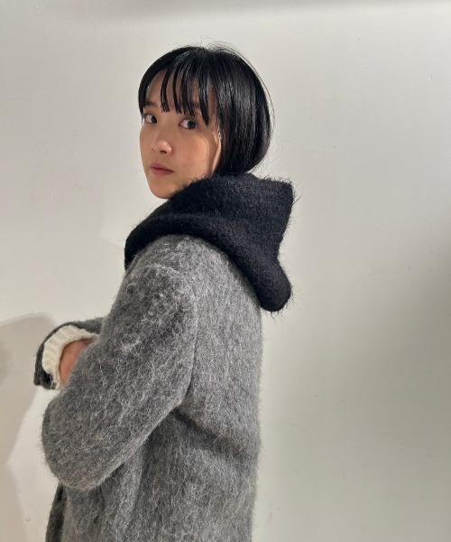 emmi(エミ)の「シャギーニットバラクラバ(ニットキャップ/ビーニー・レディース・グレー/レッド/ブラック・FREE)」の2枚目の写真