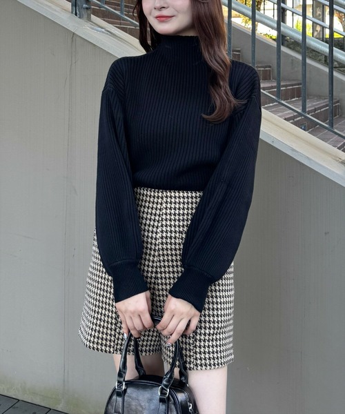 clear（クリア）の「ボトルネックゆるニットプルオーバー [ベーシック]≪2024AW新作≫（ニット/セーター・レディース・マスタード/テラコッタ/ブルーグレー/グレイッシュベージュ/アイボリー/ブラック・F）」の3枚目の写真